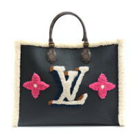Louis Vuitton Handbags - Louis Vuitton Monogram Teddy On the Go Bag Black